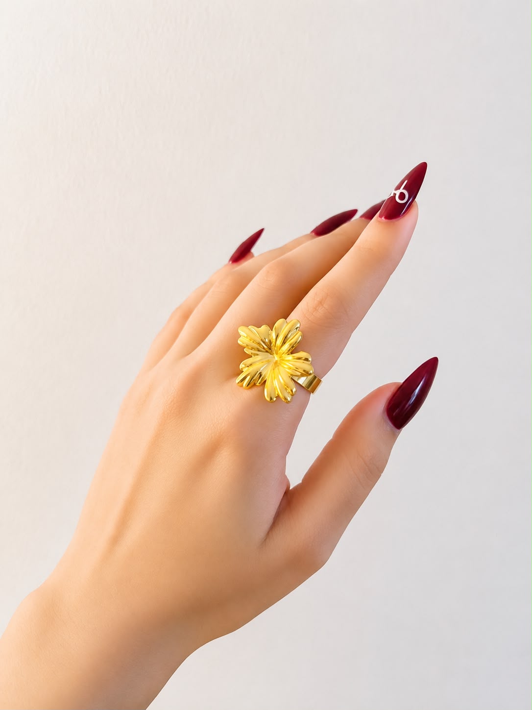 Golden Petal ring( anti tarnish)