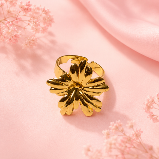 Golden Petal ring( anti tarnish)